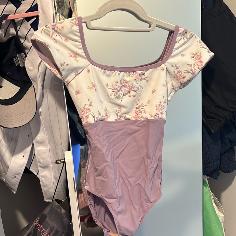 Eleve Leotard